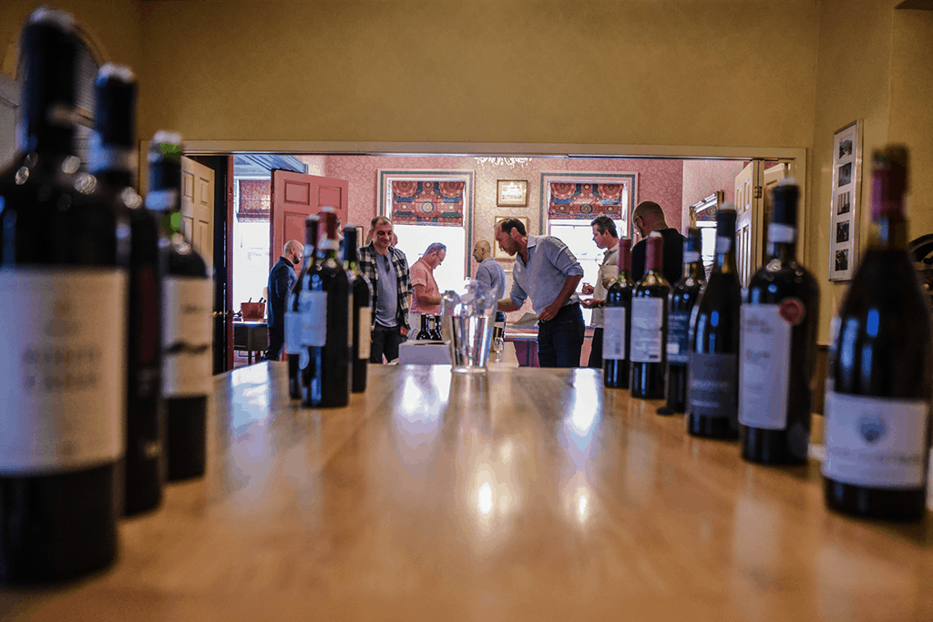wine-tasting-weavers-wines-nottingham-city-business-club.png
